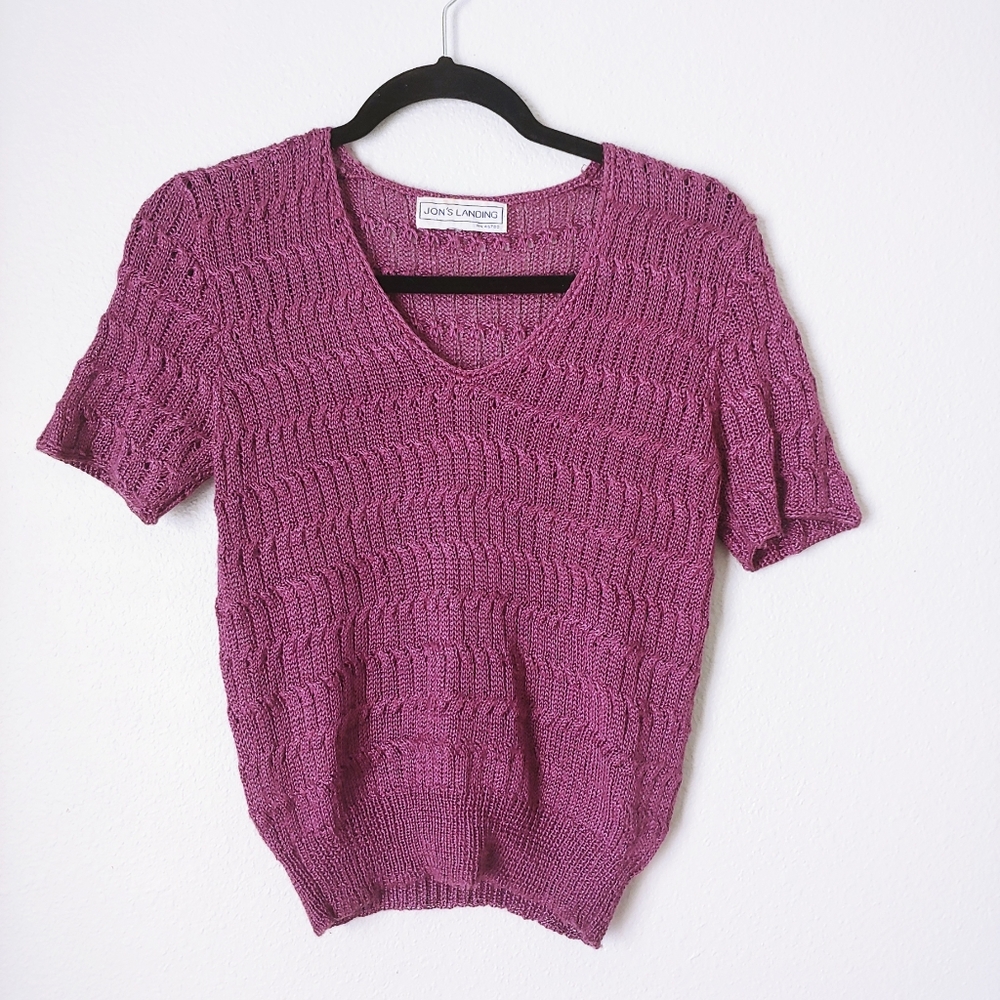 VINTAGE | 70s Preppy Short-Sleeved Purple Knit Sweater Top